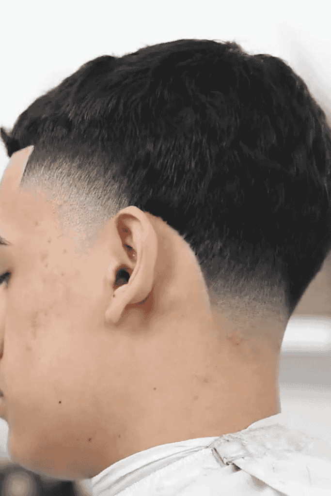 10 Men's Hairstyles for Short to Medium Hair 11 10. Short Waves with Taper