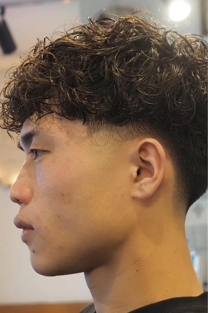 Mens Hairstyles Curly Short to Match Your Face Shape 2 Curly Low Fade